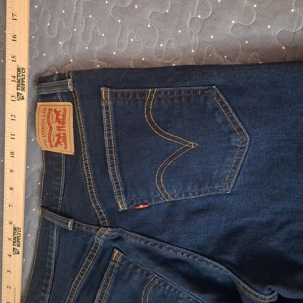 Levi's Women's Straight Leg Jeans - Dark Blue - Picture 6 of 7